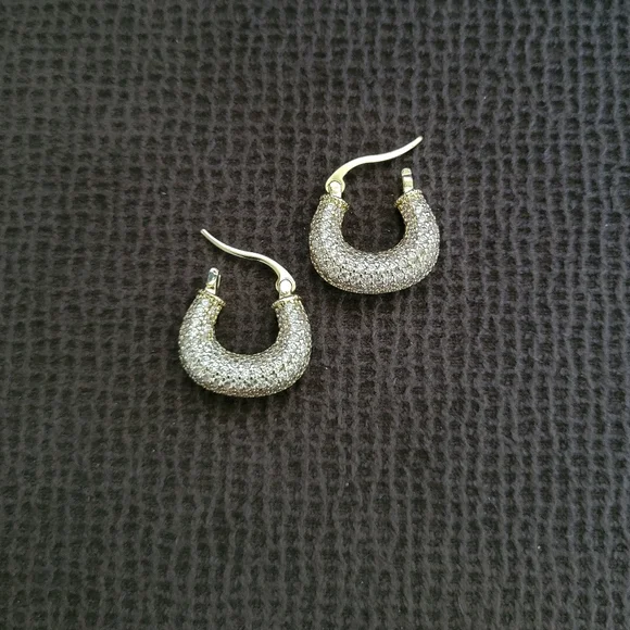 Gemelli👭 Chunky Gold💛 "Macie" Hoop Earrings - NWT - Picture 4 of 16